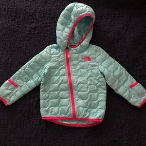 Excellent Condition! The North Face ThermoBall Infant coat jacket 18-24 months